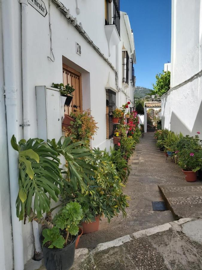 Casa En Zuheros 4 A 5 Personas Exteriér fotografie